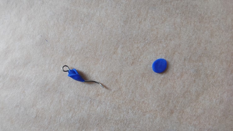 Create a flower charm - Wrap it again