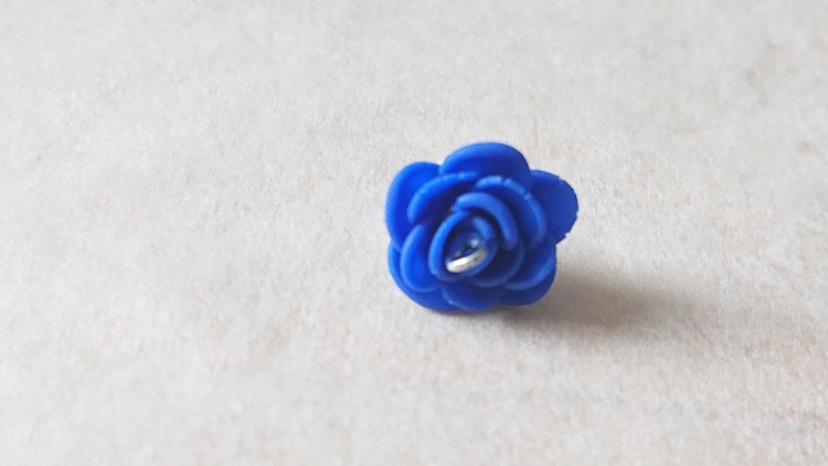 Create a flower charm - 15 Petals